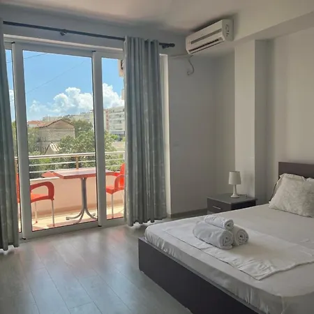 Apartment Xhavara's